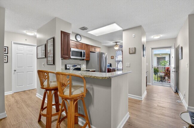 Building Photo - 14905 Wedgefield Dr