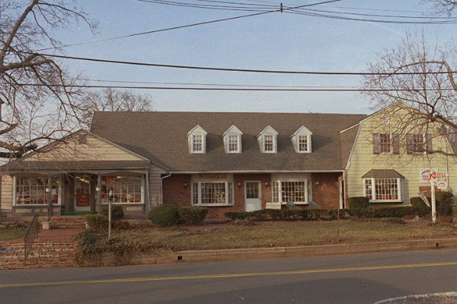 Building Photo - 35 Fulper Rd