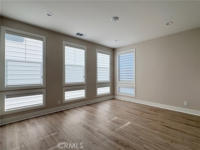 Building Photo - 160 Longden