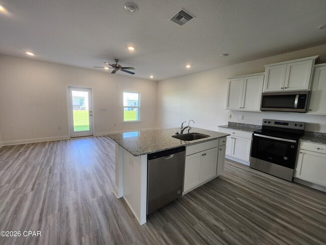 Building Photo - 157 Ellery Ln