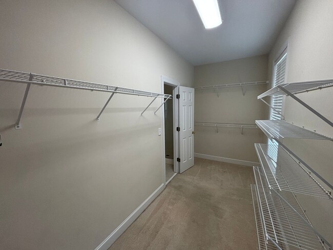 Building Photo - 3 Bed 2 Bath Home on Greenville Loop