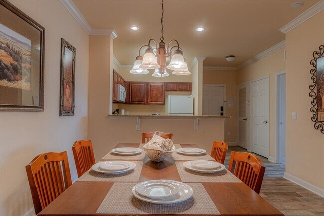 Building Photo - 1370 Tuscan Terrace