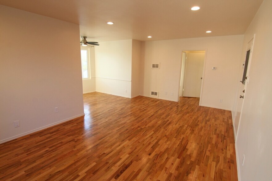 Building Photo - 8585 Pickford St