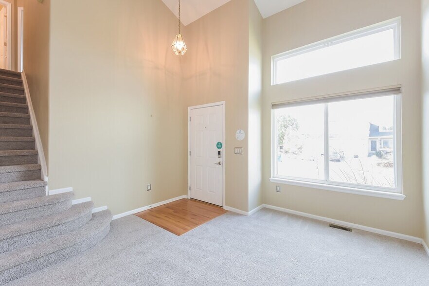 Building Photo - 5544 S Wenatchee St