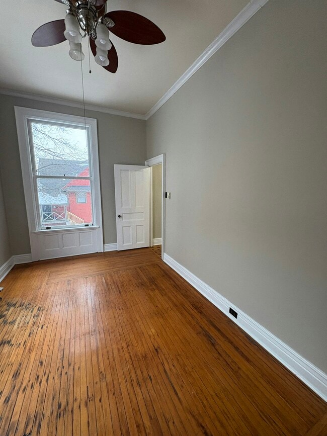 Building Photo - 509 Monroe Ave