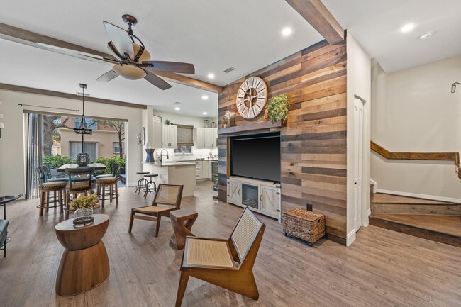 Primary Photo - 123 Wakulla Springs Way