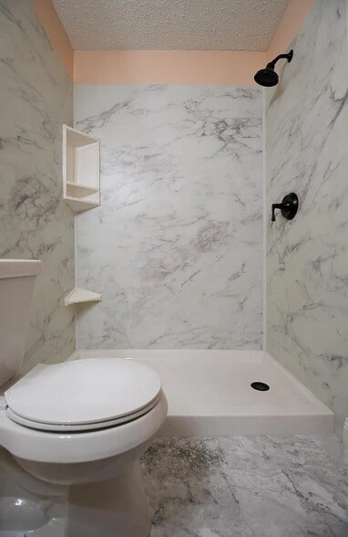 Bathroom - 2930 Blaisdell Ave