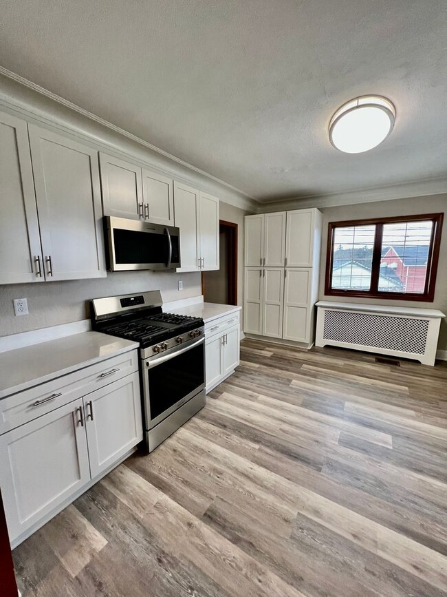 Building Photo - Charming Allison Park 3-bedroom, 1.5-bath ...