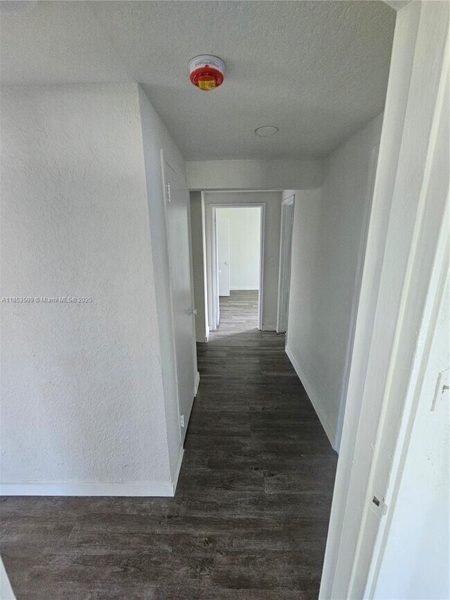 Building Photo - 225 NW 84th Terrace