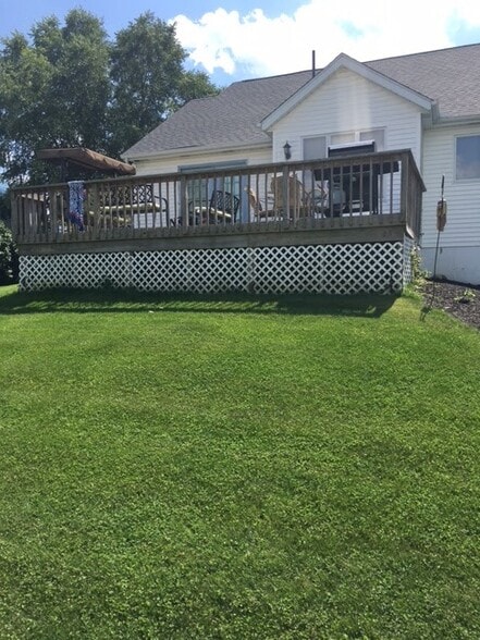 Building Photo - 13340 Nutmeg Ridge Dr