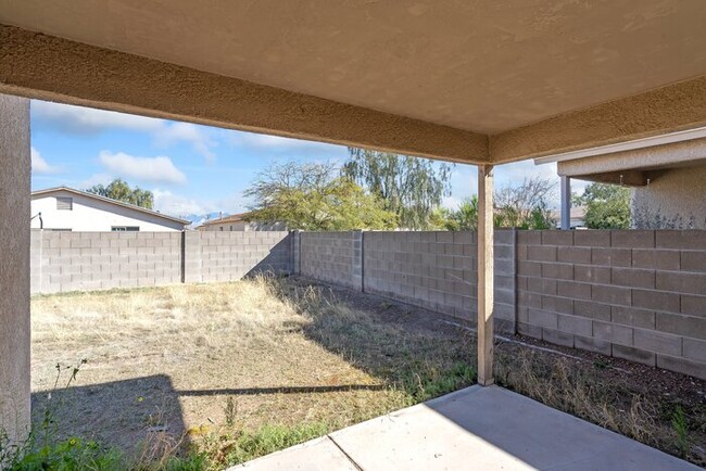 Building Photo - Tucson, AZ - Single-Family - $1,695.00 Ava...