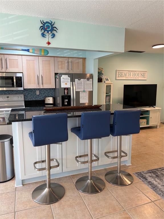 Building Photo - 14531 Walsingham Rd