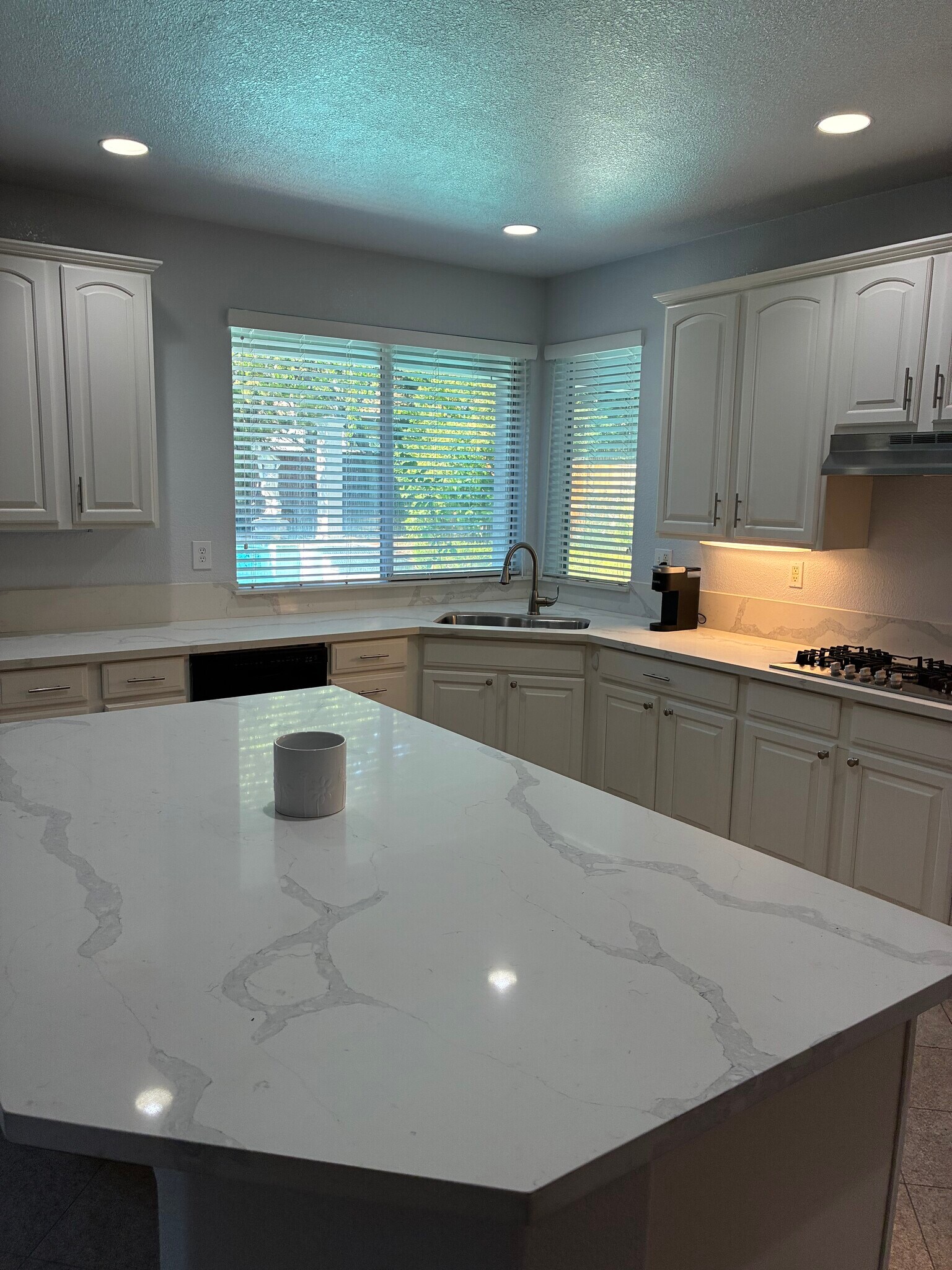 Building Photo - 2824 Buckminster Dr