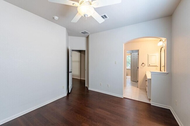 Building Photo - 7909 Adelaide Dr