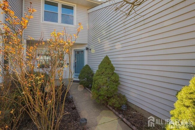 Building Photo - 29 Sandpiper Dr
