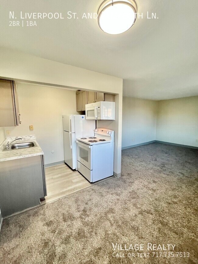 Building Photo - 75 N Liverpool St