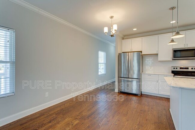 Building Photo - 1902 Bransford Ave