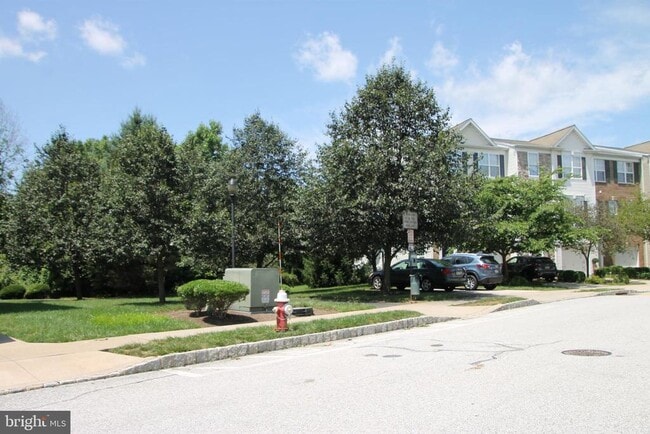 Building Photo - 157 Hudson Dr