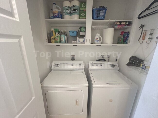 Building Photo - **Beautiful, Fully-Furnished 2 bed / 2.5 bath Townhome in Coastal Carlsbad - Available NOW**