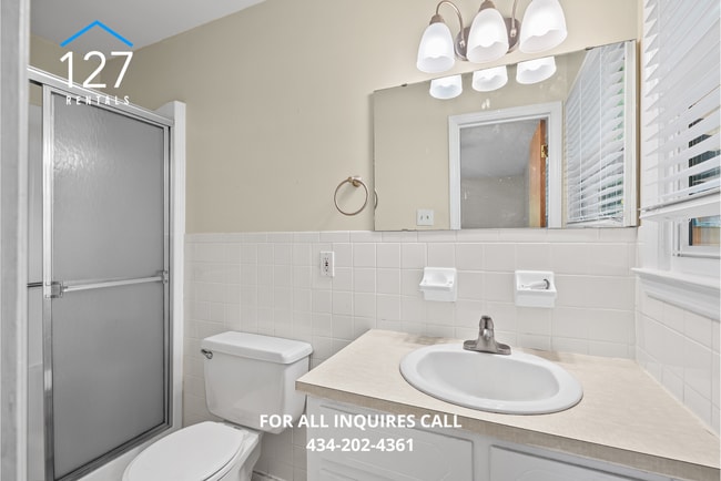 Building Photo - Spacious 4-Bedroom Home with Dual Kitchens...