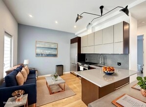 Building Photo - 71-57 69th Pl