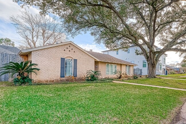 Building Photo - 5027 Yarwell Dr