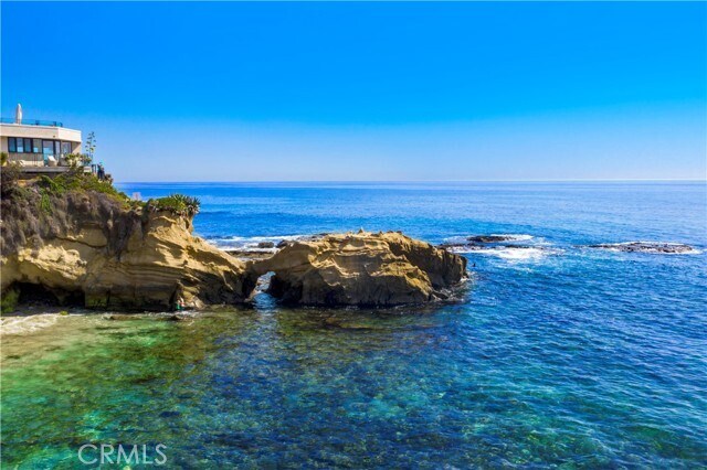 Building Photo - 154 Pearl St