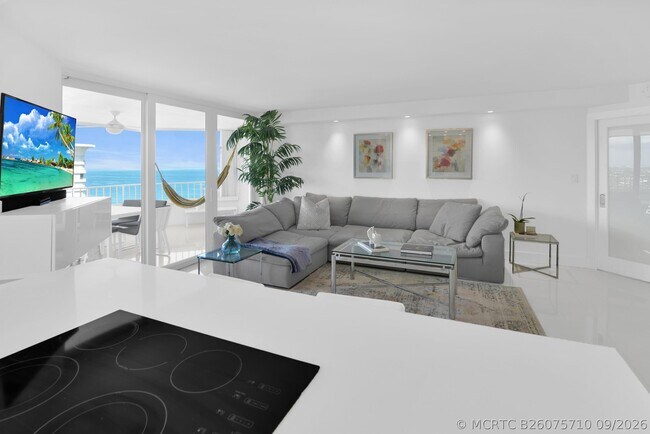 Building Photo - 550 S Ocean Blvd