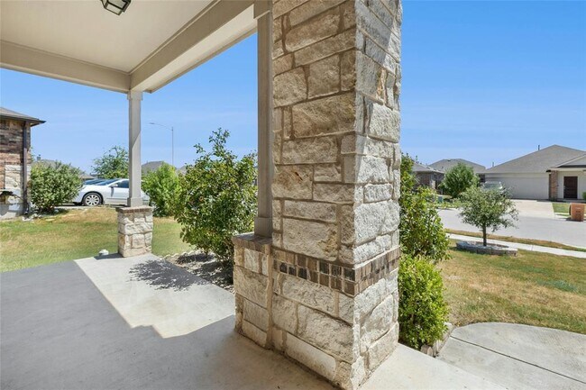 Building Photo - 11816 Monterosso Dr