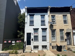 Building Photo - 3205 Latona St