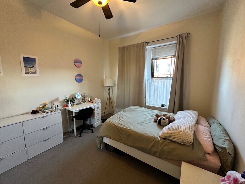 Building Photo - 1451 Tremont St