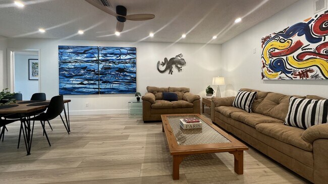 Building Photo - 2780 Landmark Dr