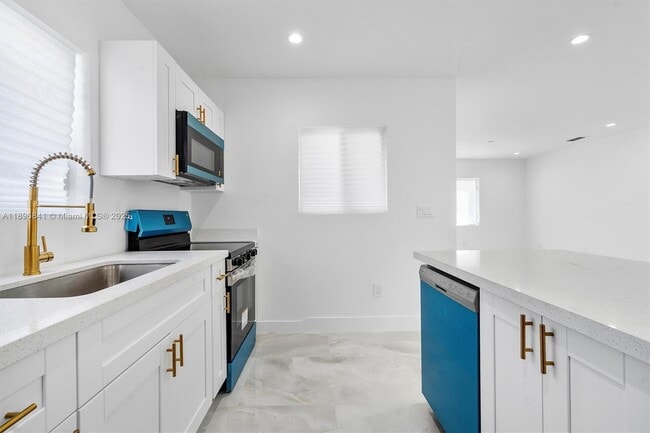 Building Photo - 2924 NW 58th St