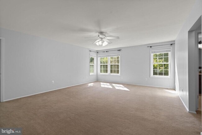 Building Photo - 4706 Bates Dr