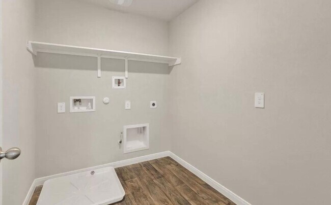 Building Photo - 176 Docile Lp