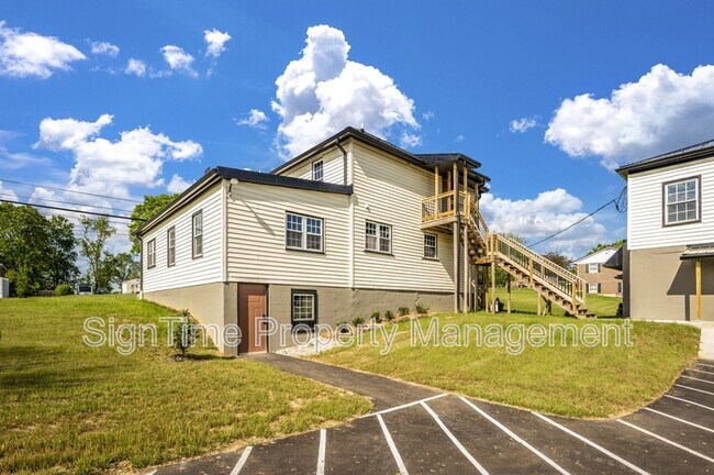 Building Photo - 15207 National Pike
