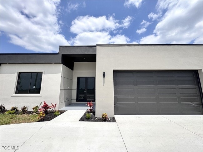 Building Photo - 1247 Kismet Pkwy W