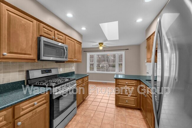 Building Photo - 4702 Declaration Ct