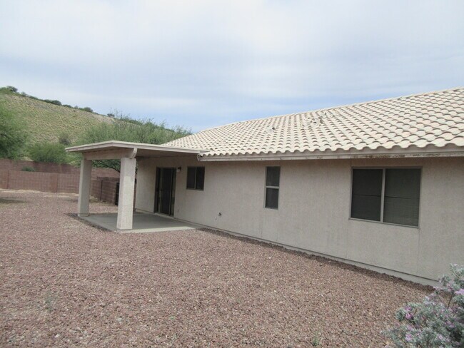 Building Photo - 1737 W Corte De Cajamarca