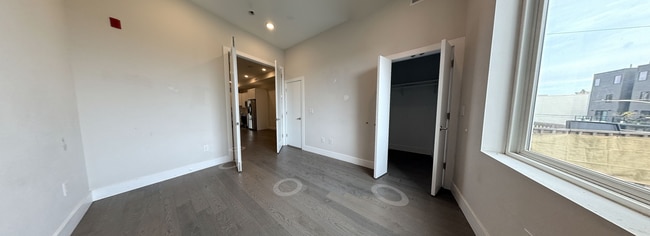 Building Photo - 1415 N 8th St