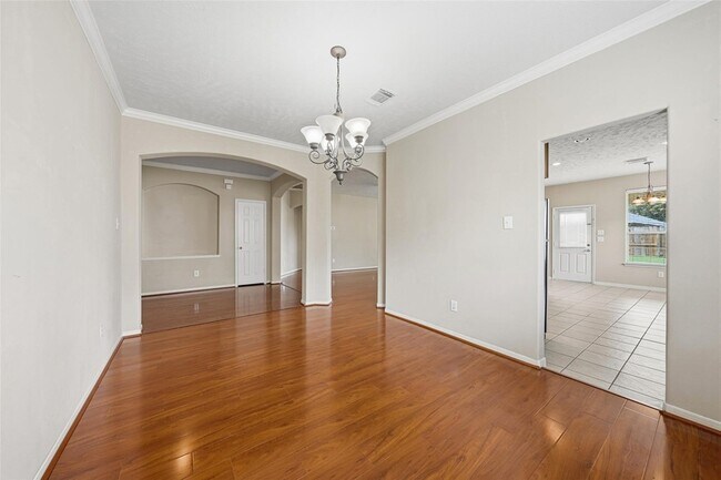 Building Photo - 18010 Timber Crossing Ln