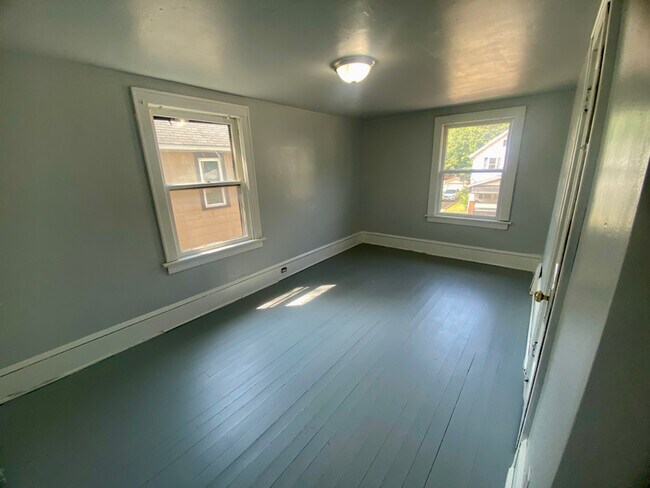 Building Photo - 94 Brighton Dr