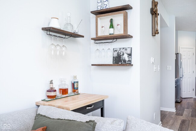 Building Photo - 10848 Sablecliff Wy