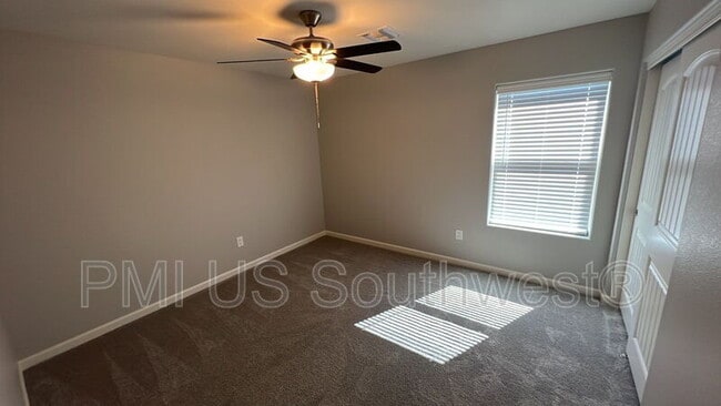 Building Photo - 5018 S Rosemary Dr