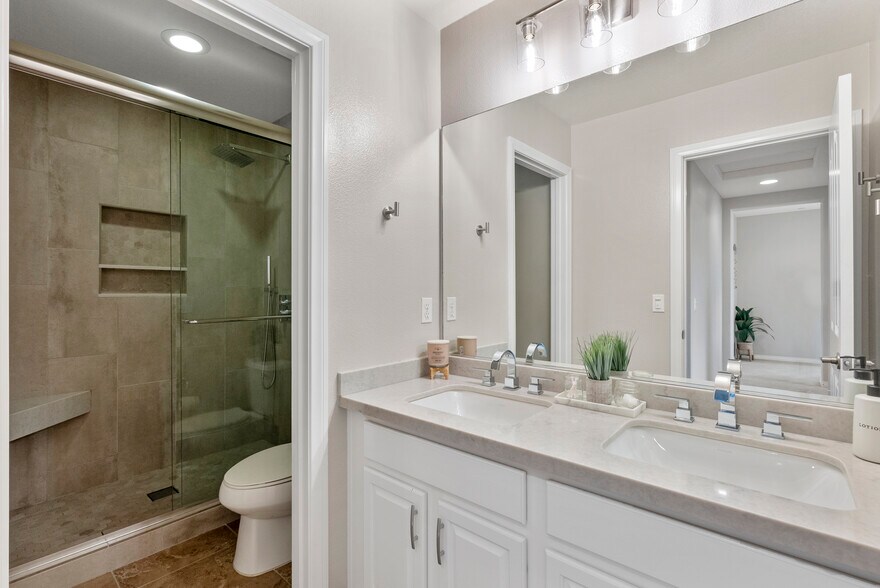 Building Photo - 28285 N Via Sonata Dr