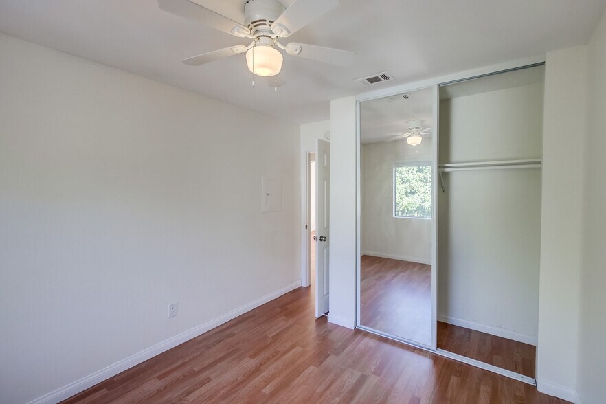 Building Photo - 2724 K St