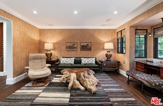 Building Photo - 4416 Arcola Ave