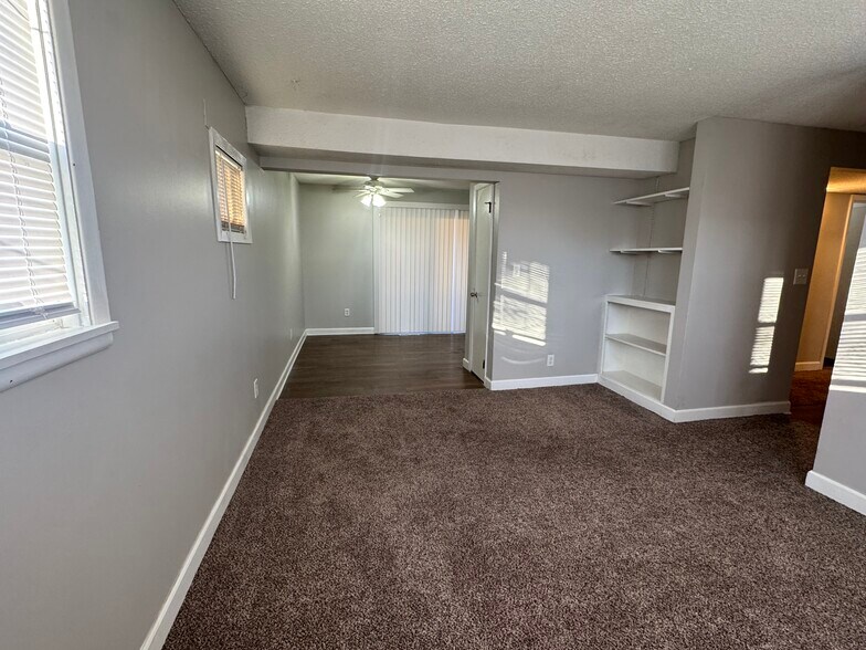 Building Photo - 932 Pius Ln