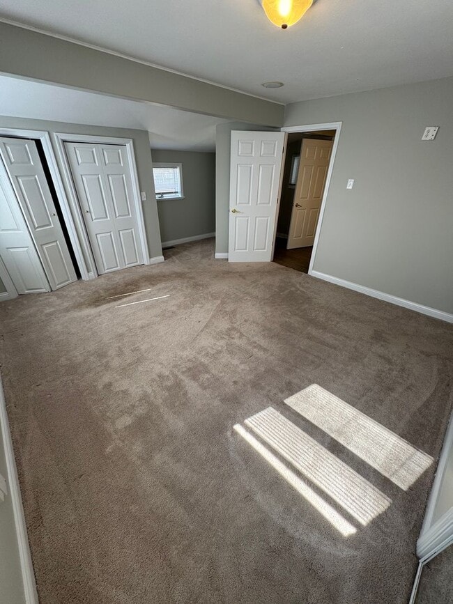 Building Photo - Four Bedroom Available in April - West Lafayette School District