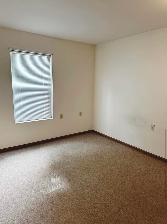 Interior Photo - Chisholm Manor